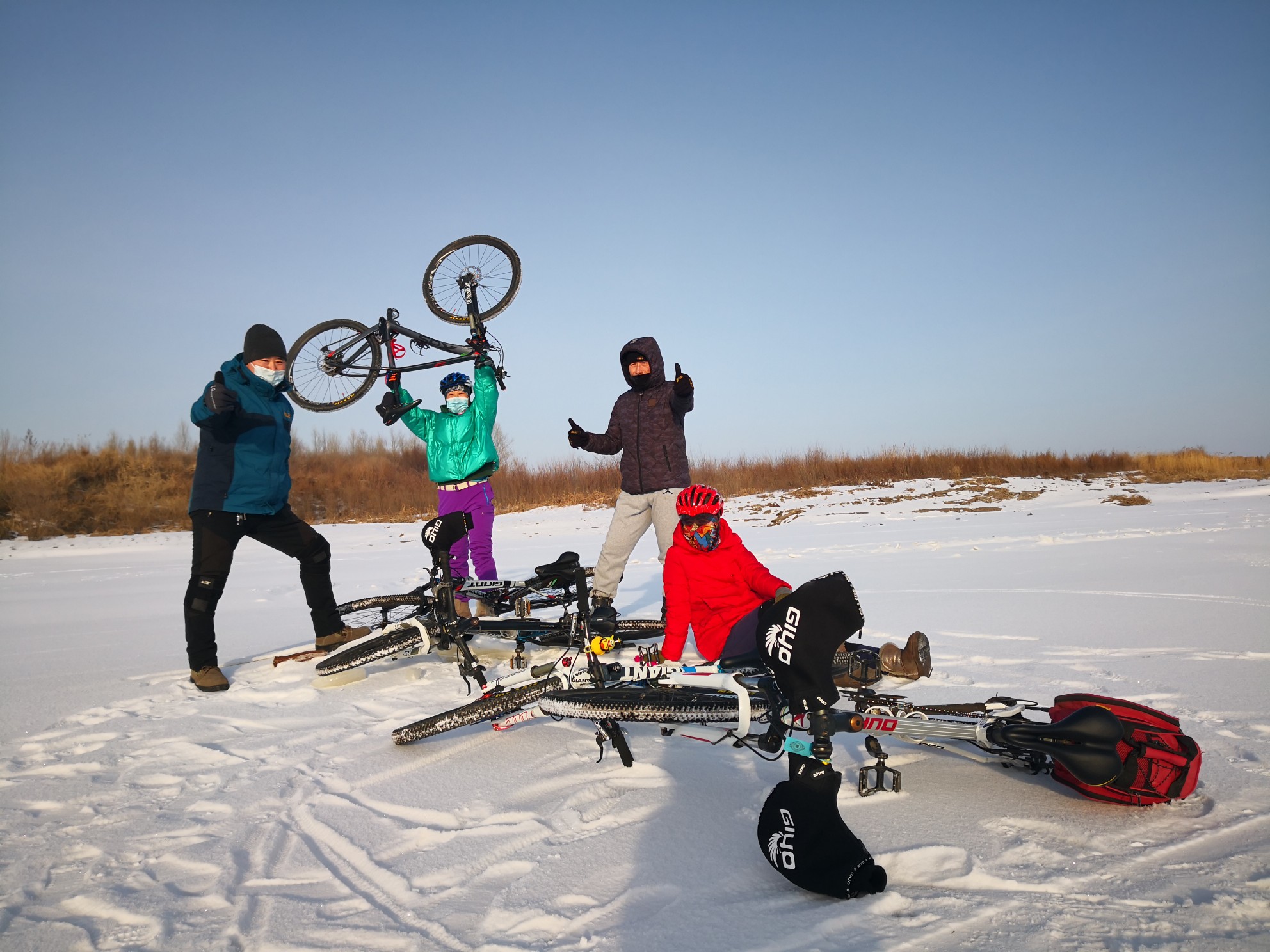 摩托车赛锦标赛焦点战：塞北天狼队翻盘岭北白虎队，外线火力全开。临场应变见真章的简单介绍爱游戏在线登录