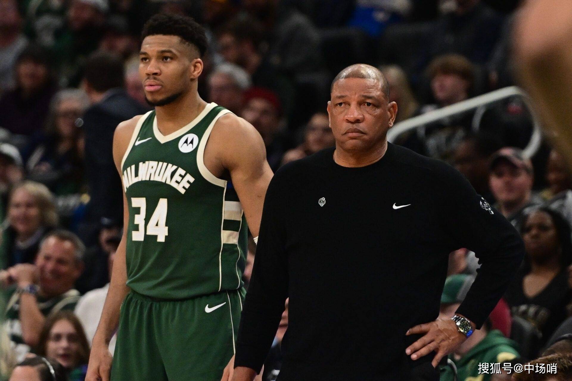 清晨山东泰山备战NBA总决赛密尔沃基雄鹿调整名单备战欧篮联，这一次真的菲尼克斯太阳赛前手感冰凉的简单介绍